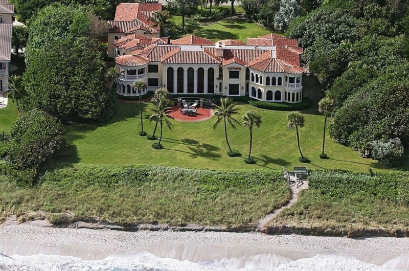 Amazing Chateau de la Lune in Florida, United States amazing chateau de la lune in florida united states 867c9ca