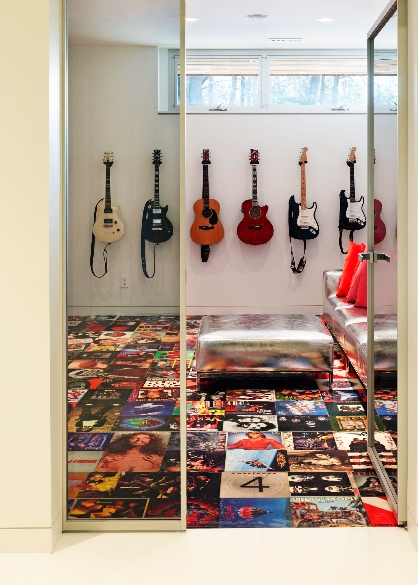 Animated Shaker Heights House by Dimit Architects animated shaker heights house by dimit architects 5079320