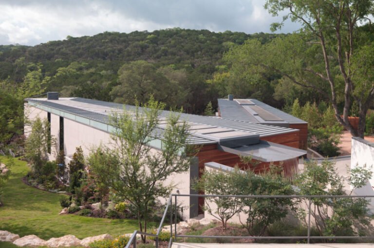 cascading sustainable creek house 8ab9d8f