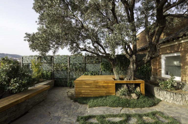 complex interior restoration of an attic duplex by cavaa arquitectes acd7261