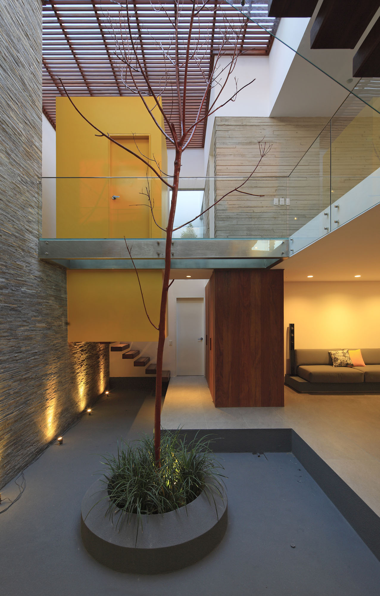 Contemporary Casa P12 In Cañete, Peru contemporary casa p12 in caete peru a22ef5b