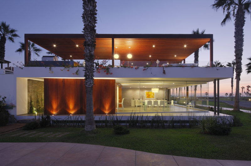 Contemporary Casa P12 In Cañete, Peru contemporary casa p12 in caete peru a344ce5