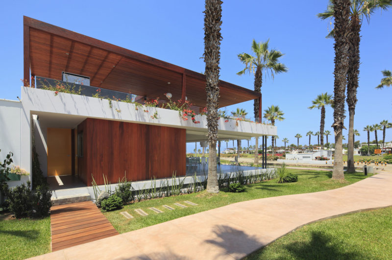 Contemporary Casa P12 In Cañete, Peru contemporary casa p12 in caete peru eb58051