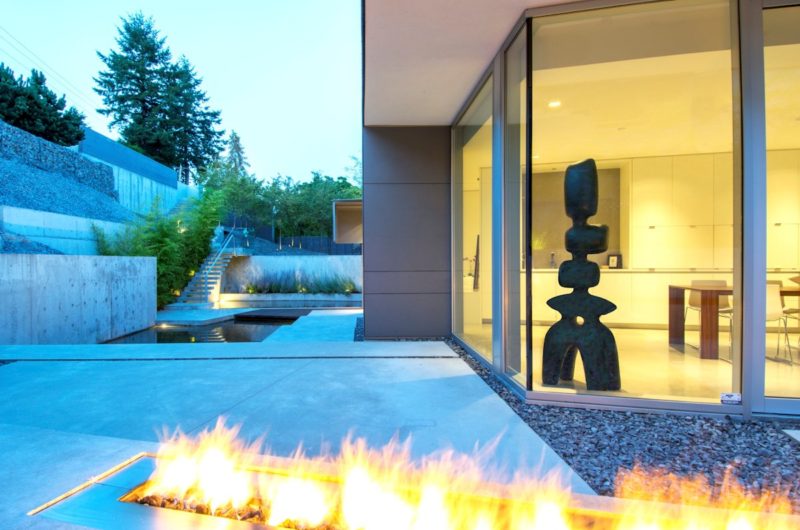 Flowing Esquimalt House by Mcleod Bovell Modern Houses flowing esquimalt house by mcleod bovell modern houses d000ec3