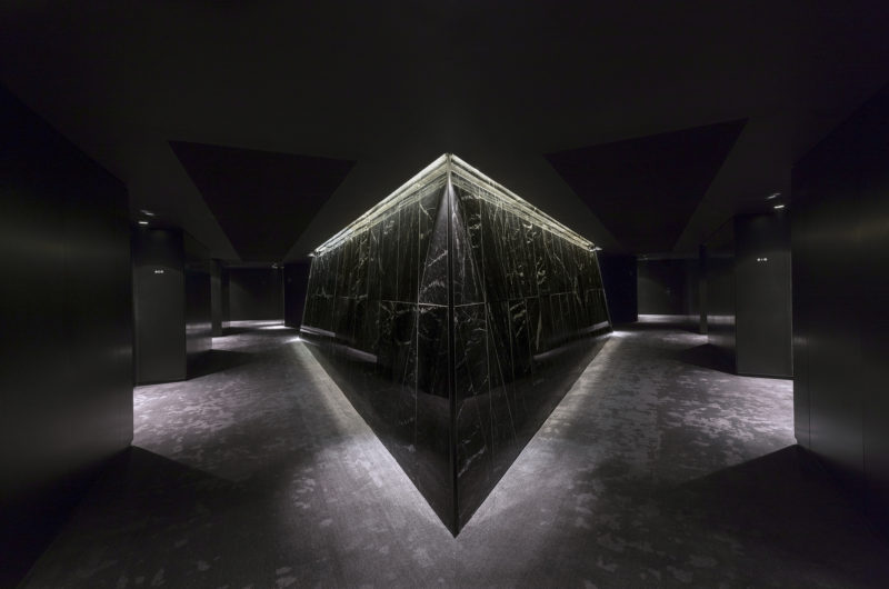 Glamorous ME Hotel by Foster and Partners glamorous me hotel by foster and partners 127c3a7