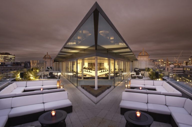 glamorous me hotel by foster and partners 8b79020