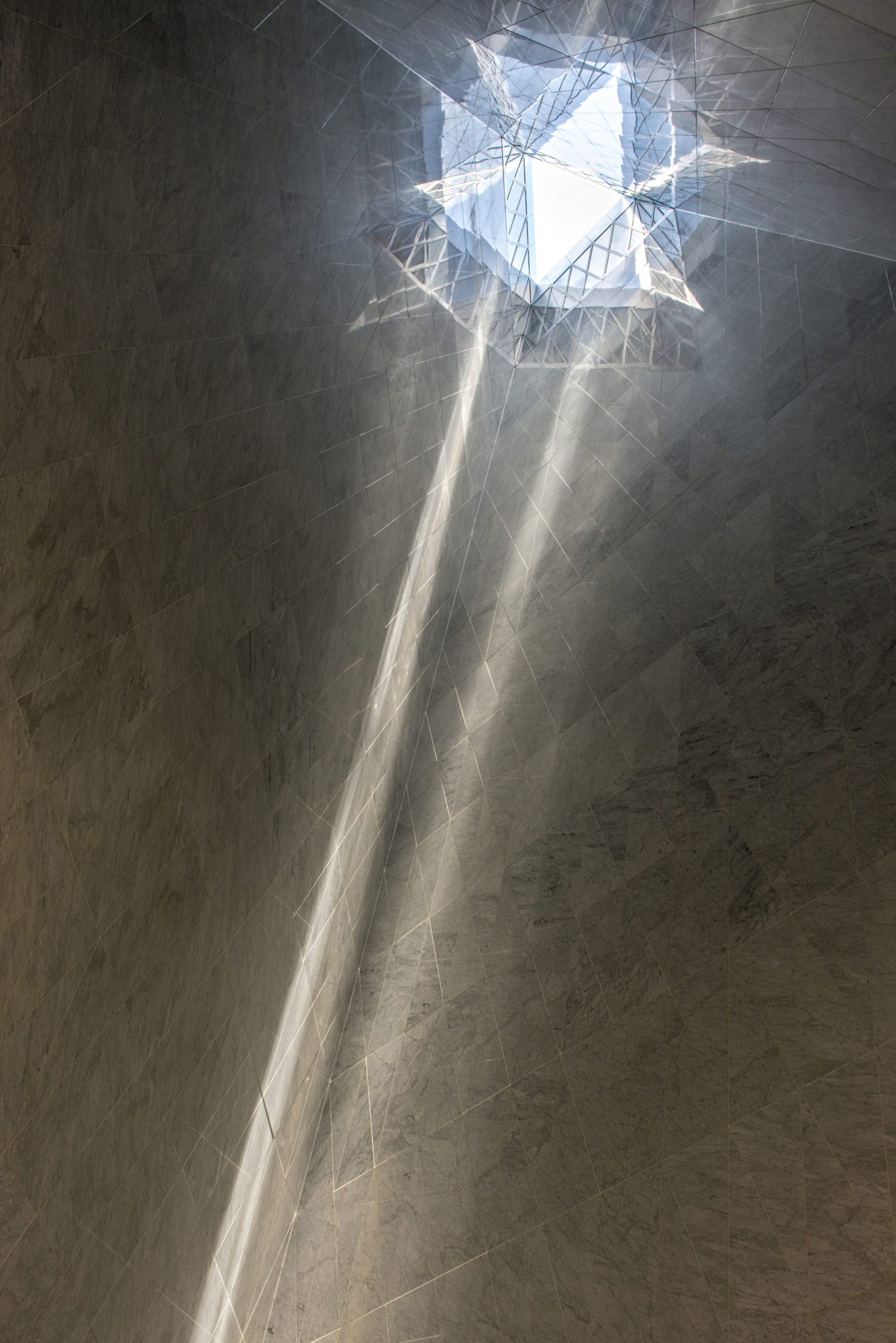 Glamorous ME Hotel by Foster and Partners glamorous me hotel by foster and partners cd9d821