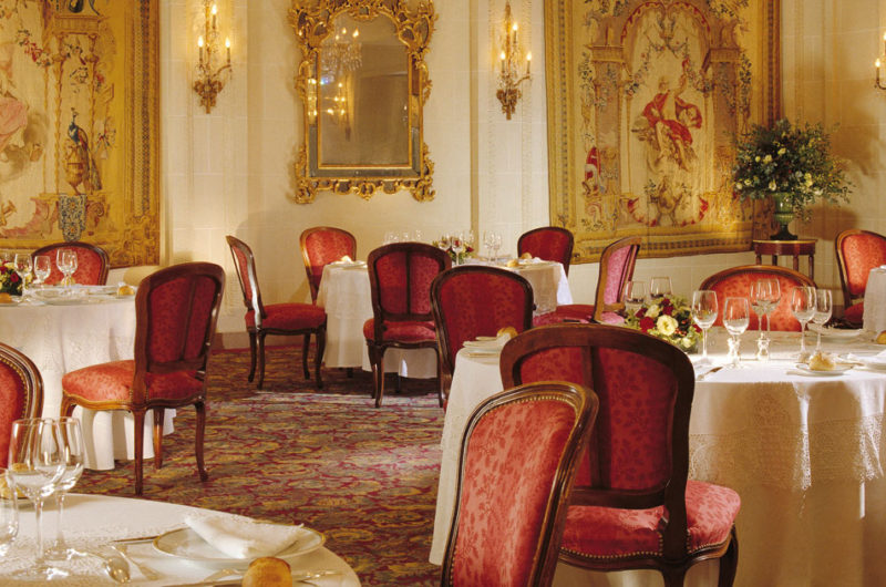 Hotel Le Bristol, la Haute Couture du Paris hotel le bristol la haute couture du paris 27b920a
