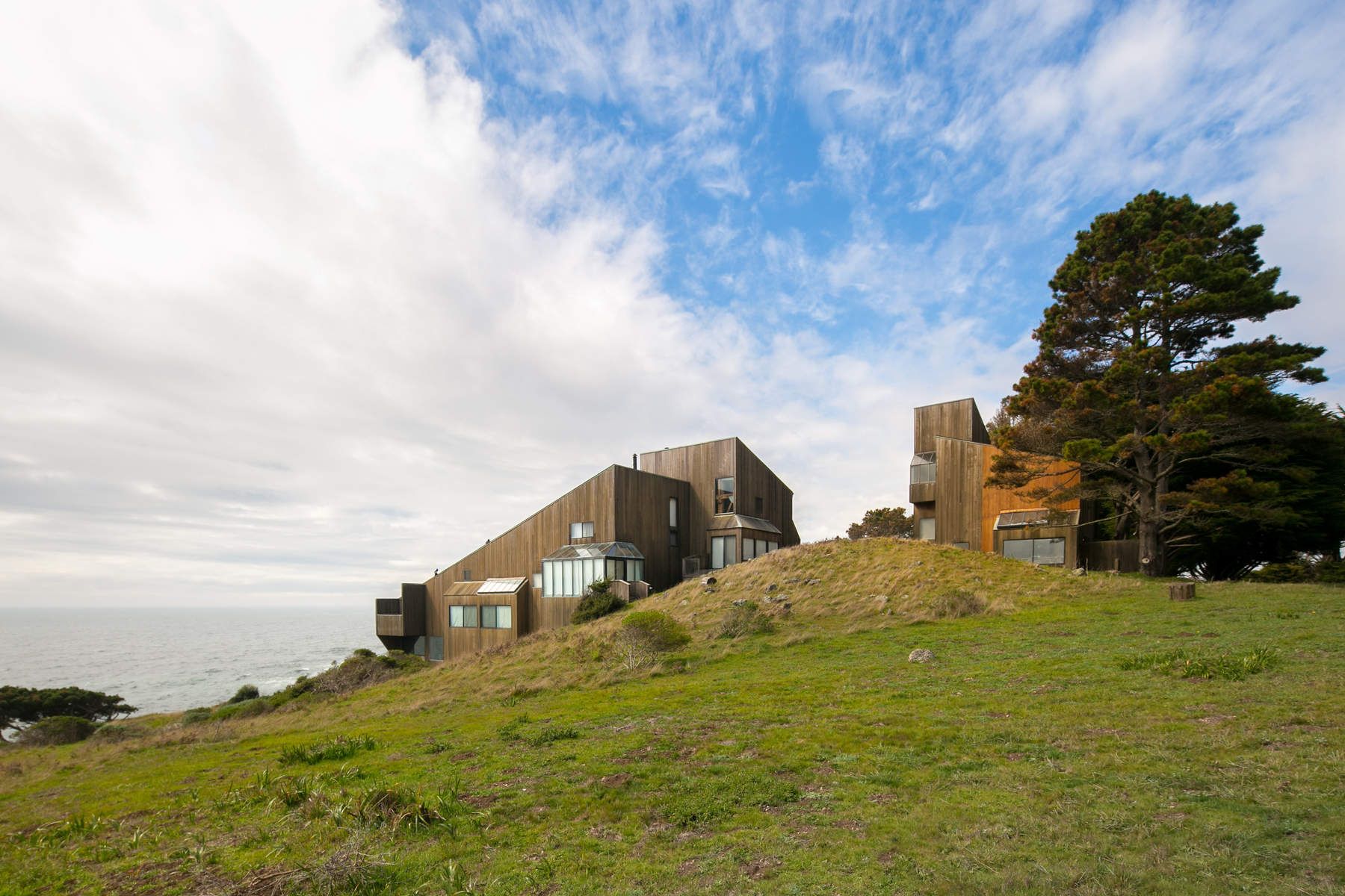 Let's Have A Look At The $1.2M Northern California Condo That's Worth A Drool lets have a look at the 12m northern california condo thats worth a drool a0859c8