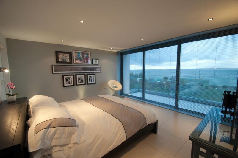 Lighthouse 65 in Hill Head, England lighthouse 65 in hill head england 5da8bbb