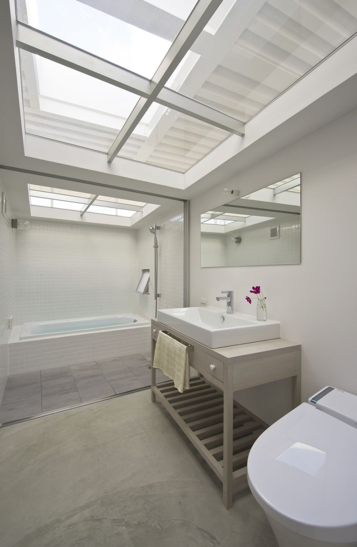 Linear Shino House by Kimura Matsumoto Architects linear shino house by kimura matsumoto architects ad6c654