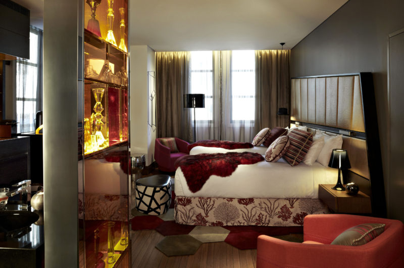 Lush QT Sydney Hotel by Woodhead, Indyk Architects, and Nicholas Graham + Associates lush qt sydney hotel by woodhead indyk architects and nicholas graham associates 9d4d941