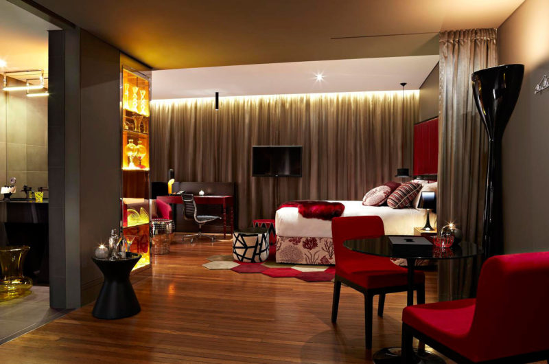 Lush QT Sydney Hotel by Woodhead, Indyk Architects, and Nicholas Graham + Associates lush qt sydney hotel by woodhead indyk architects and nicholas graham associates eda11fb