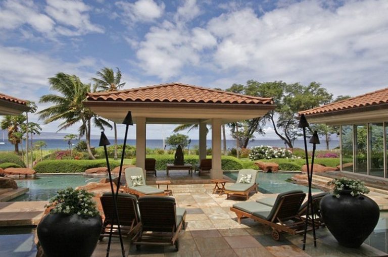 luxe oceanfront property in hawaii ac01689