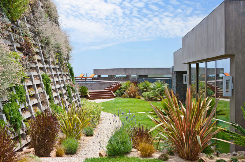 Luxurious Hilltop Bridge House in Malibu luxurious hilltop bridge house in malibu 3abfccd
