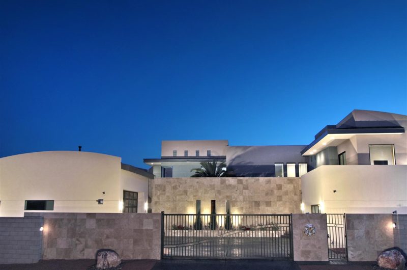 Luxurious Home by DesignCell Architecture luxurious home by designcell architecture 3830b30