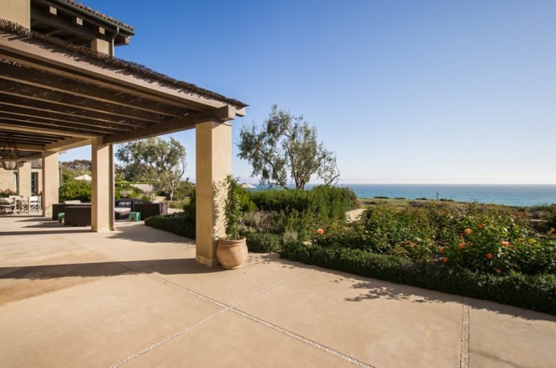 Magnificent Malibu Estate Is Worth $24.9 Million magnificent malibu estate is worth 249 million 52882b8