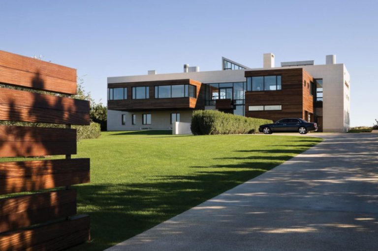 majestic and elegant southampton beach house in new york 4eb7585