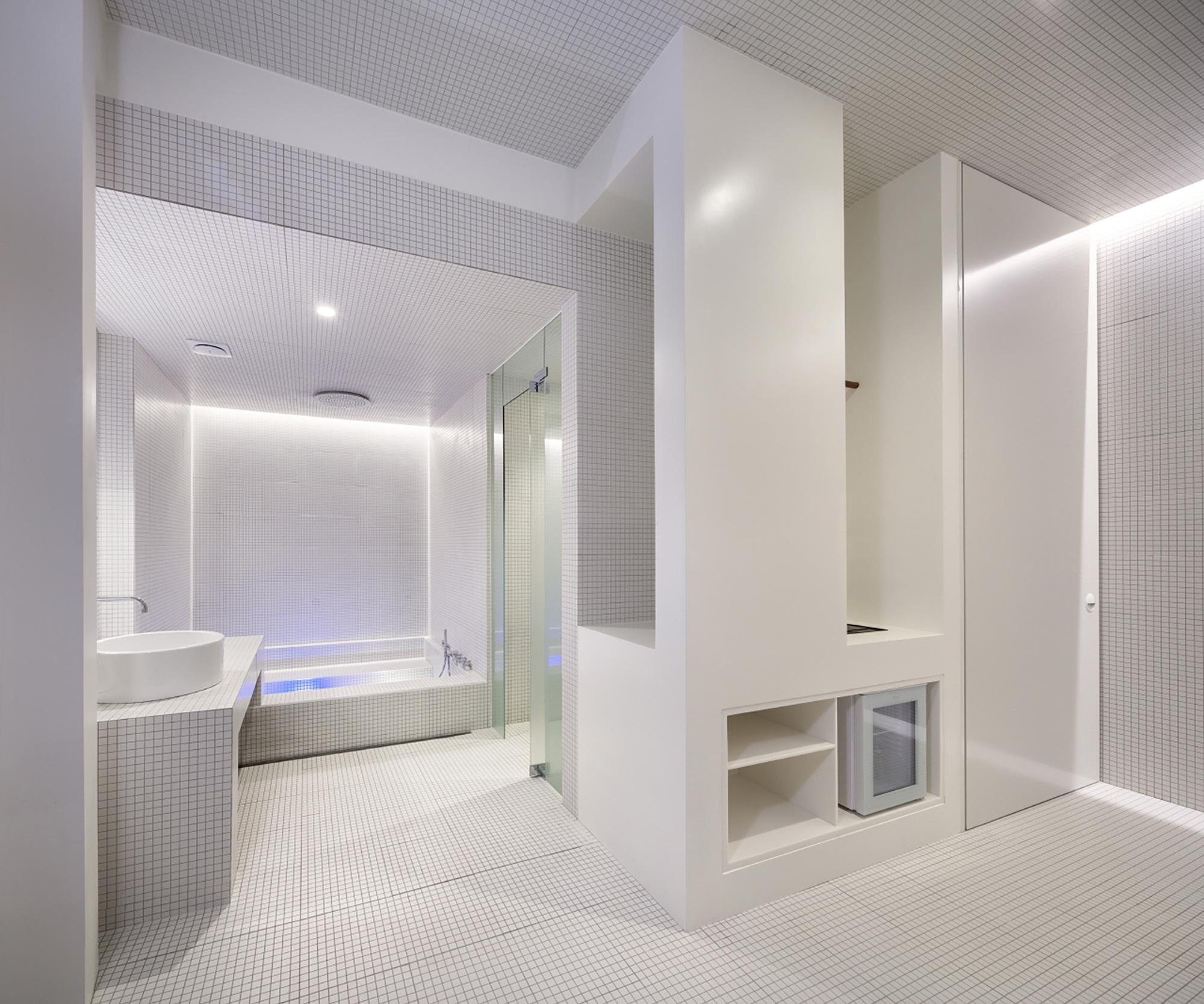 Originally Designed Snow Hotel By Archigroup MA And 1990 Uao originally designed snow hotel by archigroup ma and 1990 uao 5caa304