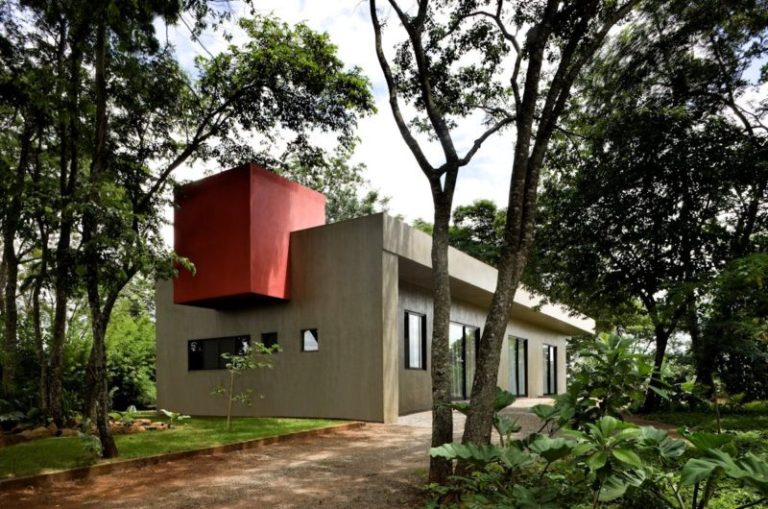 spacious and comfortable casa da caixa vermelha in brazil ca20814