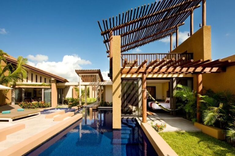 the fascinating and romantic banyan tree mayakoba 26b5a82