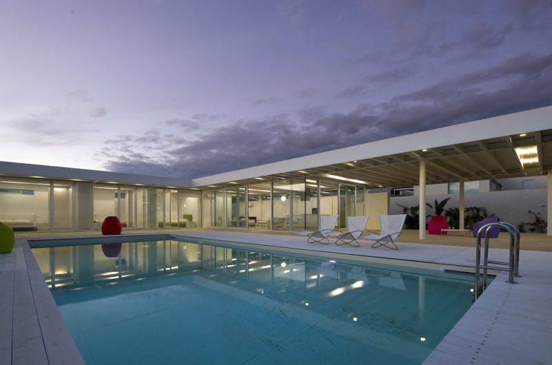 Villa GM, a Tribute to Pierre Koenig villa gm a tribute to pierre koenig 7fc7e7f