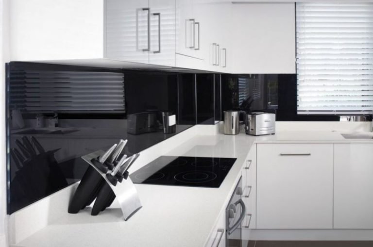 whats better kitchen wall panels or tiles 586785b