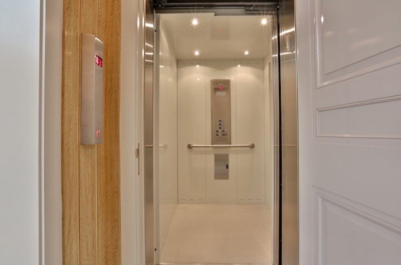 Brilliant Bridle Path Mansion In Ontario, Canada brilliant bridle path mansion in ontario canada 8acc07b