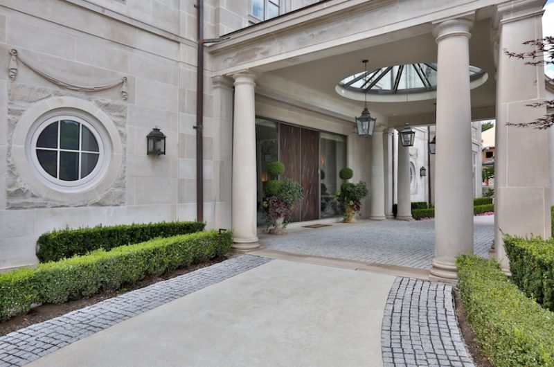 Brilliant Bridle Path Mansion In Ontario, Canada brilliant bridle path mansion in ontario canada bf00425