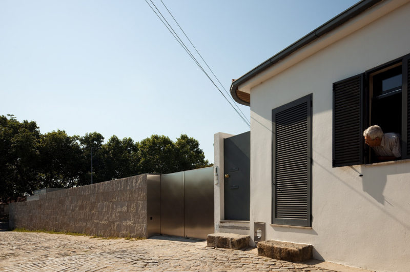 House In A Wall In Porto, Portugal house in a wall in porto portugal dd5d4d9