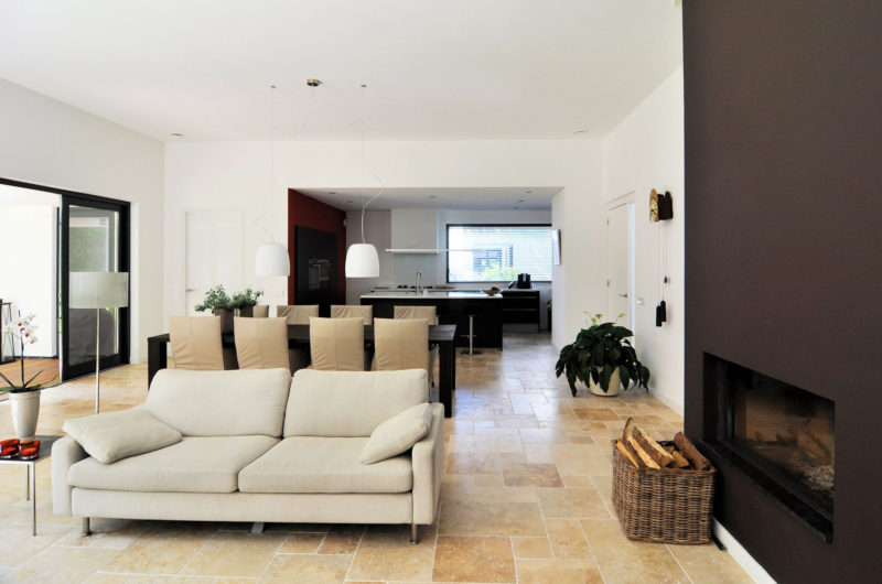 Modern House D&H by CKX Architects modern house damph by ckx architects 74e7d48