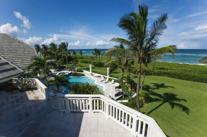 Oceanfront Mansion in Florida, United States oceanfront mansion in florida united states b1d5d2d