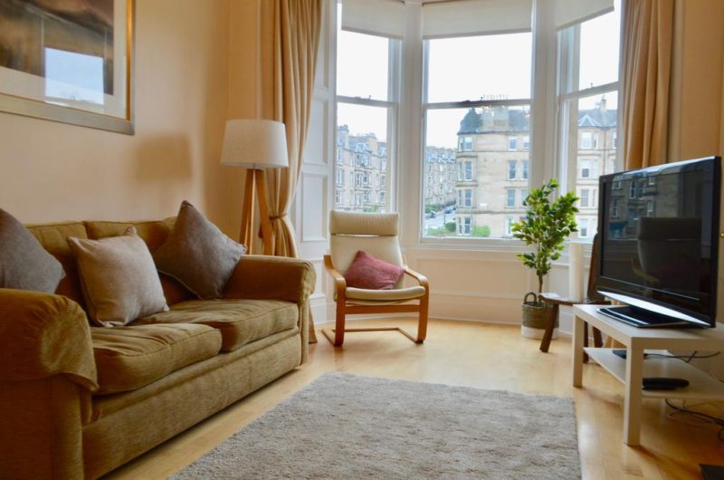 4 Tips on Choosing Furniture for Your First Flat 4 tips on choosing furniture for your first flat 2ad806c