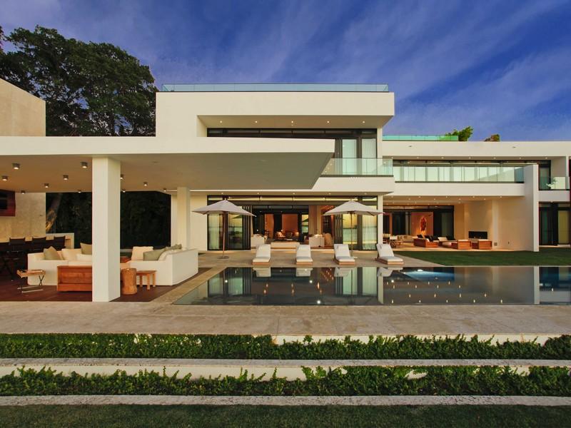 A Superb, Modern Home in Miami Beach, Florida a superb modern home in miami beach florida 2b61d09