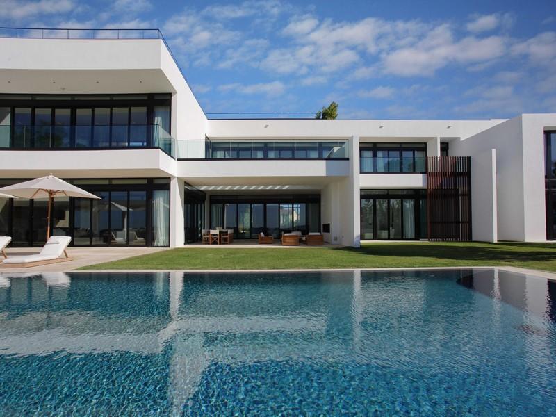 A Superb, Modern Home in Miami Beach, Florida a superb modern home in miami beach florida 52397f4