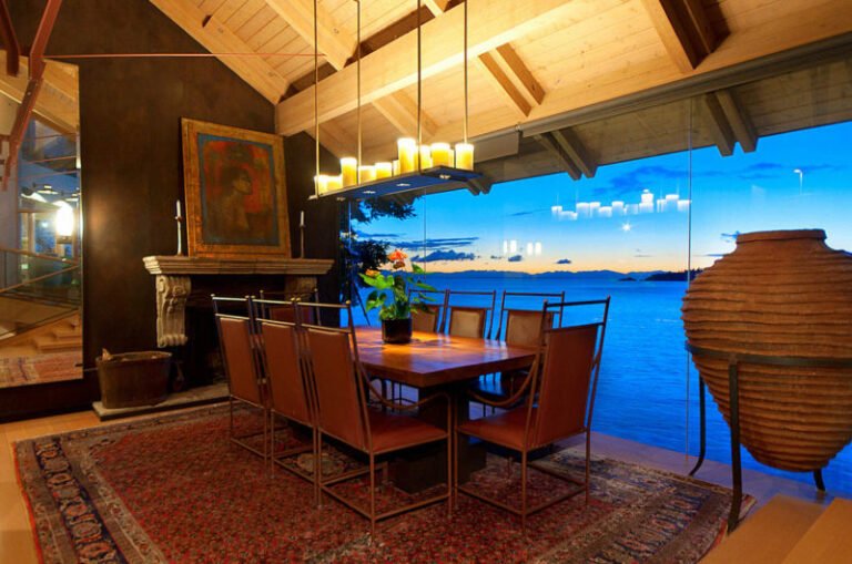 amazing waterfront residence in wet vancouver 281375f