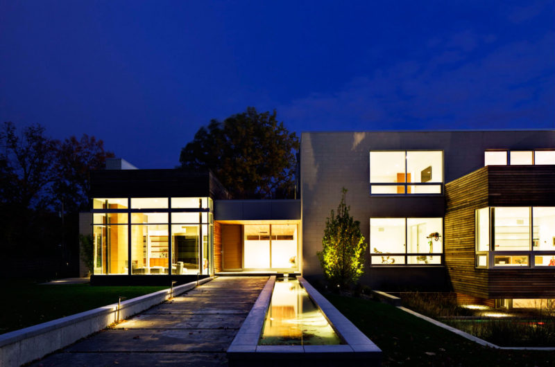 Animated Shaker Heights House by Dimit Architects animated shaker heights house by dimit architects 5422d31
