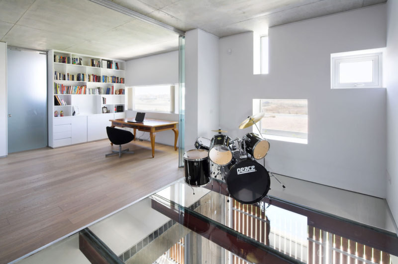 Beautiful and Sustainable House 0614 by Simpraxis Architects beautiful and sustainable house 0614 by simpraxis architects 03ff6da