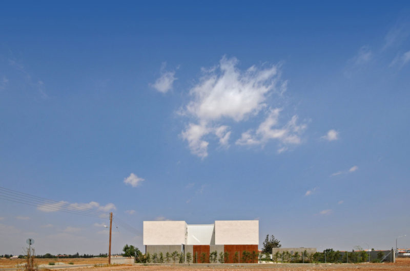 Beautiful and Sustainable House 0614 by Simpraxis Architects beautiful and sustainable house 0614 by simpraxis architects 0bc3817