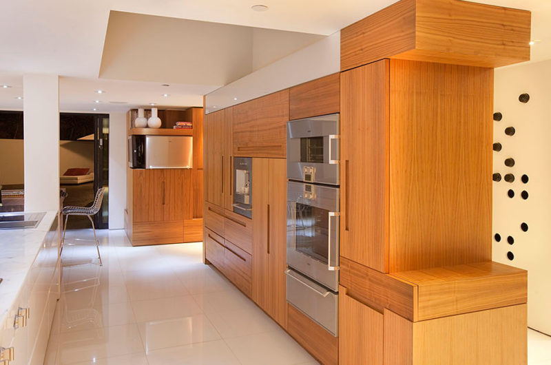 Beautiful Contemporary Residence in Beverly Hills beautiful contemporary residence in beverly hills cc070f4