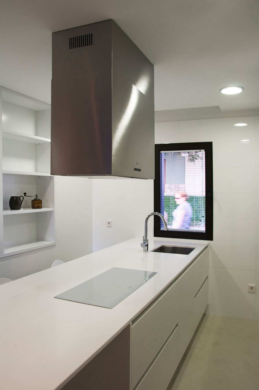 Classy Casa CM28 in Burgos, Spain by Gaztelu Jerez Arquitectos classy casa cm28 in burgos spain by gaztelu jerez arquitectos fb35933