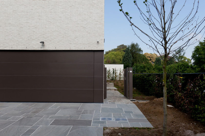 Contemporary Courtyard House by VW Areal Architecten contemporary courtyard house by vw areal architecten 4f81435