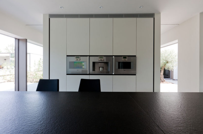 Contemporary Courtyard House by VW Areal Architecten contemporary courtyard house by vw areal architecten 61d37b0