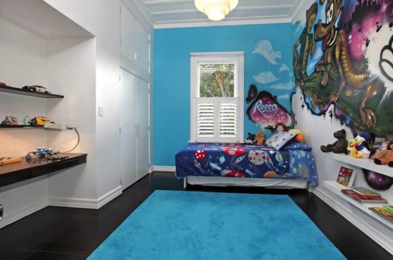 contemporary hollywood glamour in new zealand auction d436263