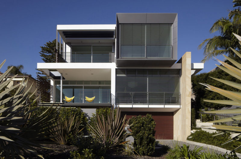 Contemporary Wentworth Rd House by Edward Szewczyk Architects contemporary wentworth rd house by edward szewczyk architects 7f44eac