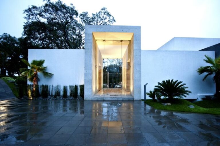 elegant caada house by grupomm 4cea7c4