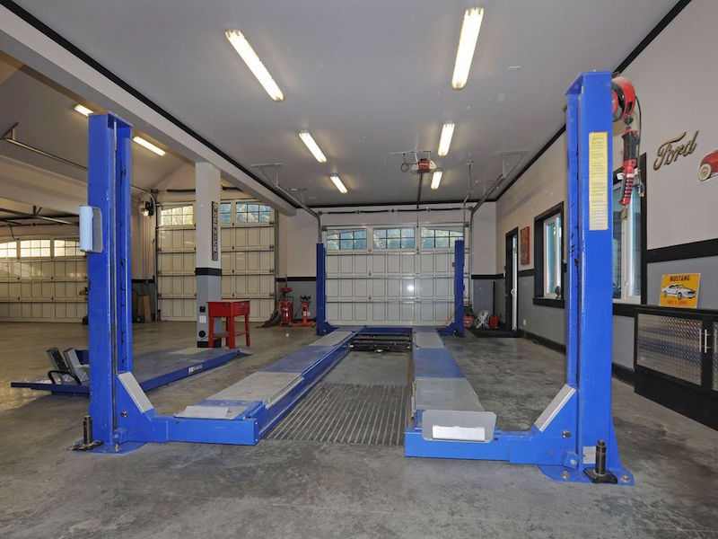 Elegant Estate In Victoria, British Columbia, Canada elegant estate in victoria british columbia canada 662b6c2