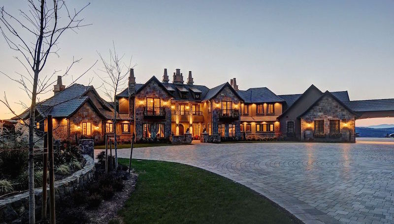 Elegant Estate In Victoria, British Columbia, Canada elegant estate in victoria british columbia canada ecf940a