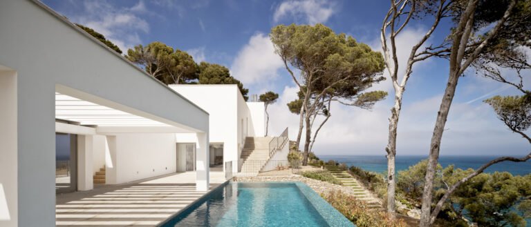 enchanting house in costa brava by garcs de seta bonet da8b4ed