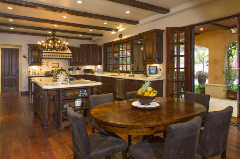 Extravagant Italian Villa in Beverly Hills, California extravagant italian villa in beverly hills california 1199914